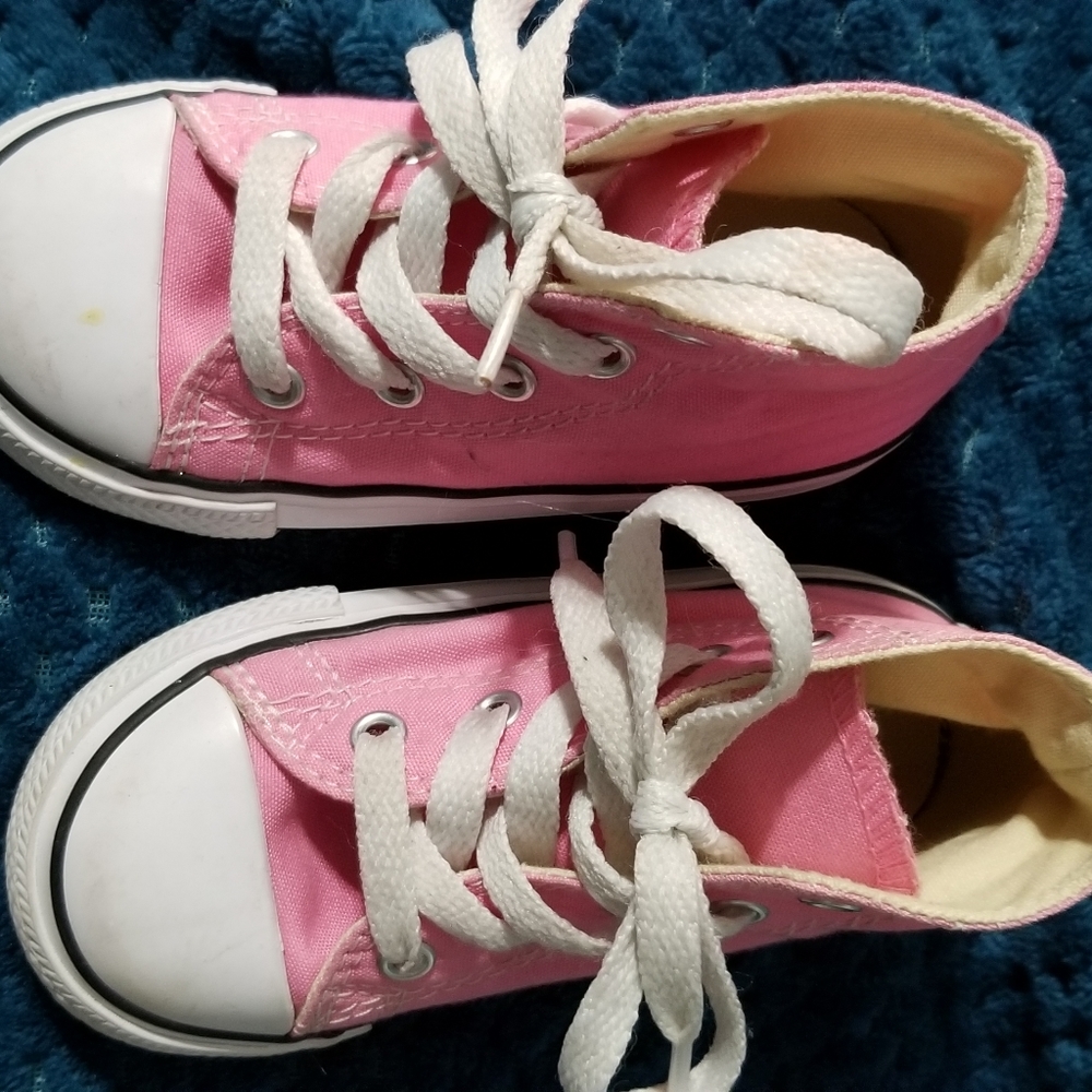 Toddler girls Converse